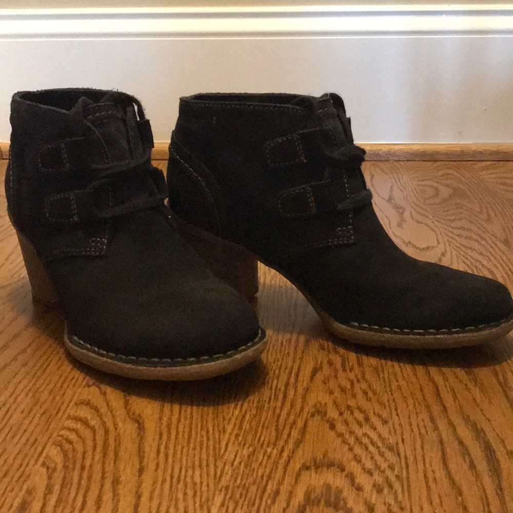 Clarks wedge booties